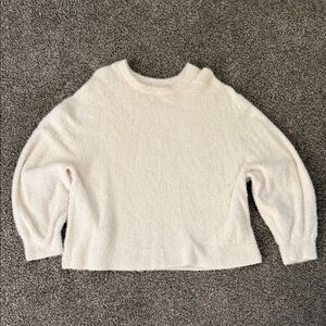 Aerie Cream Women's Crew Neck Sweater